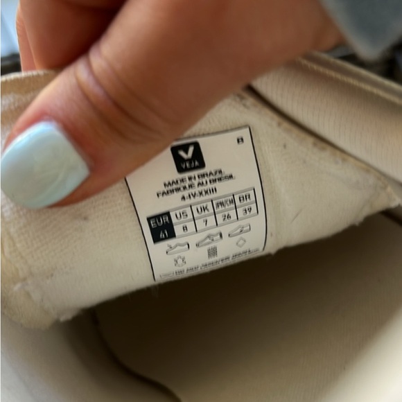 Veja Velcro Sneakers - Picture 8 of 8